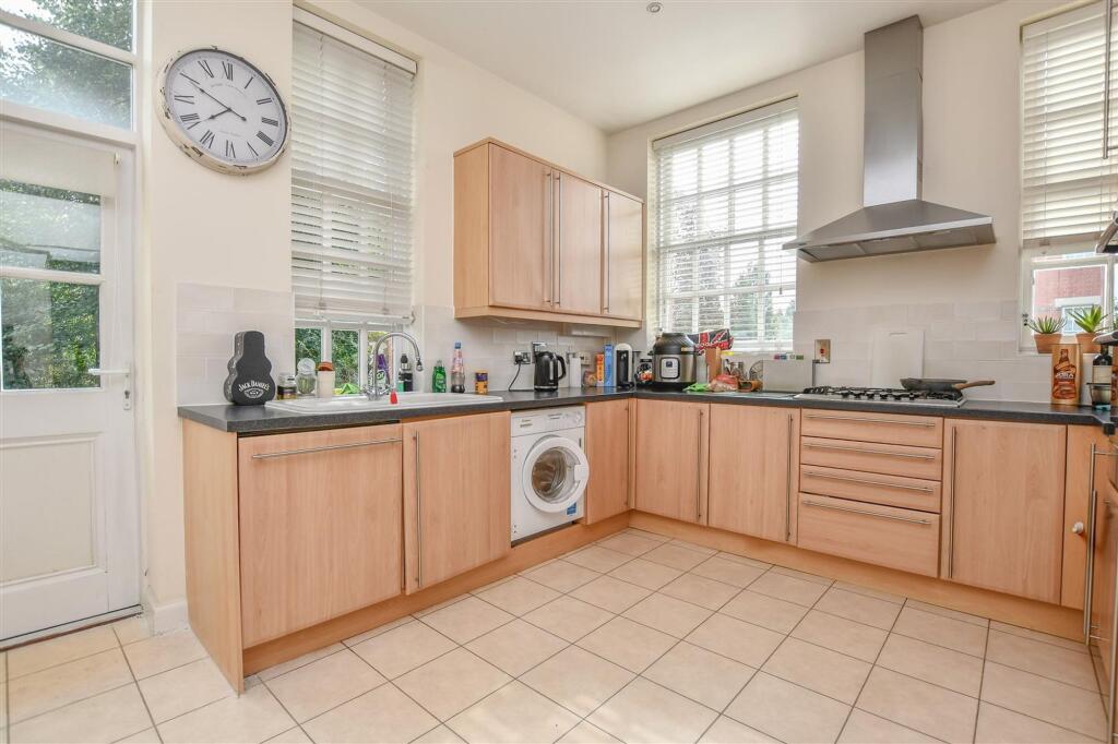 Additional image 5 of Goldring Way, London Colney, AL2