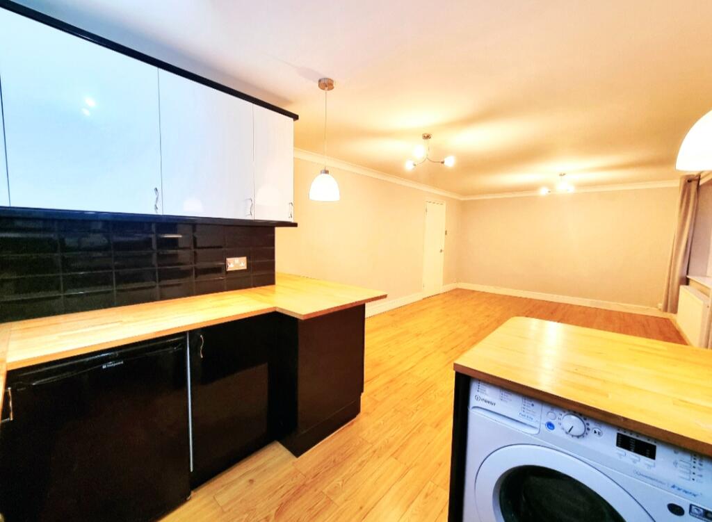 Additional image 4 of Clarendon Road, Harpenden