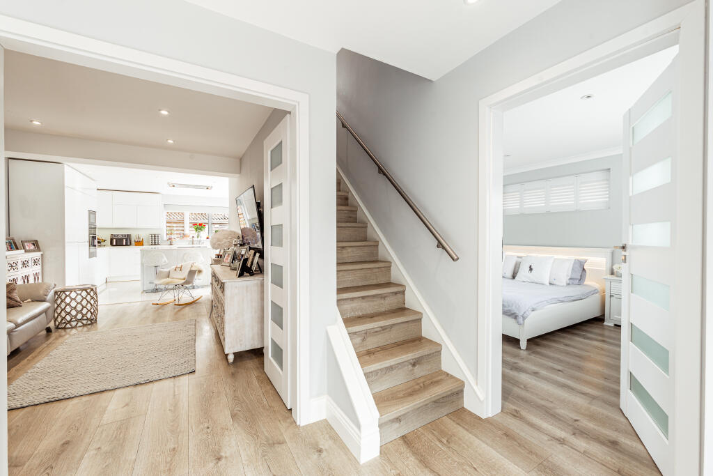 Additional image 18 of Tippendell Lane, St. Albans, Hertfordshire, AL2