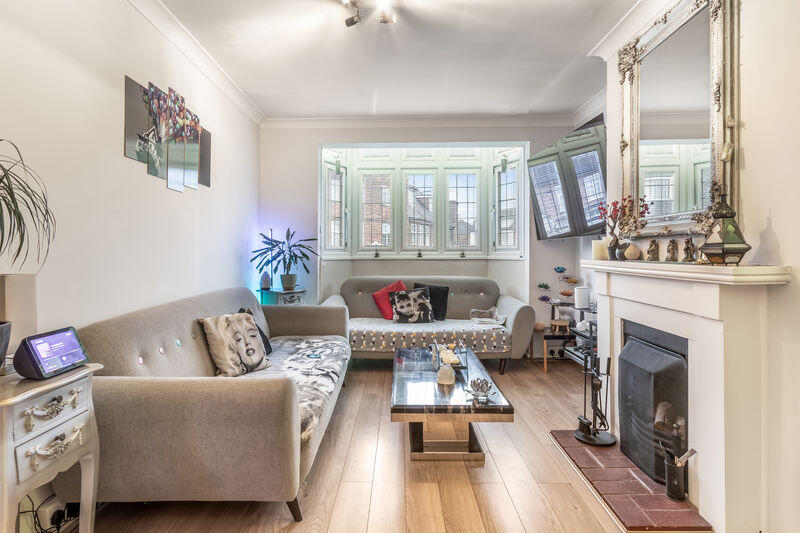 Bradmore Green, Brookmans Park