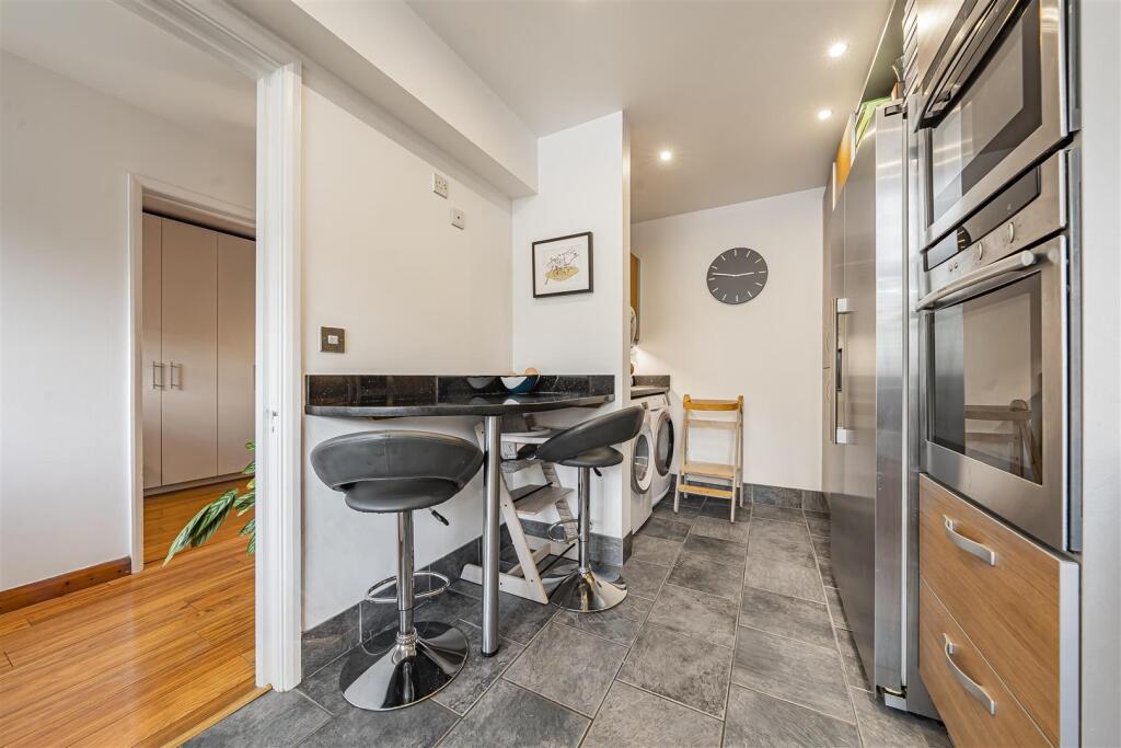 Additional image 8 of Oakwood Road, Bricket Wood, St. Albans