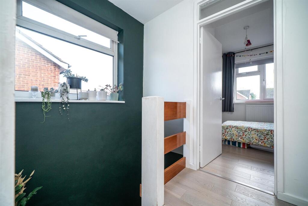 Additional image 10 of Maplefield, Park Street, St. Albans