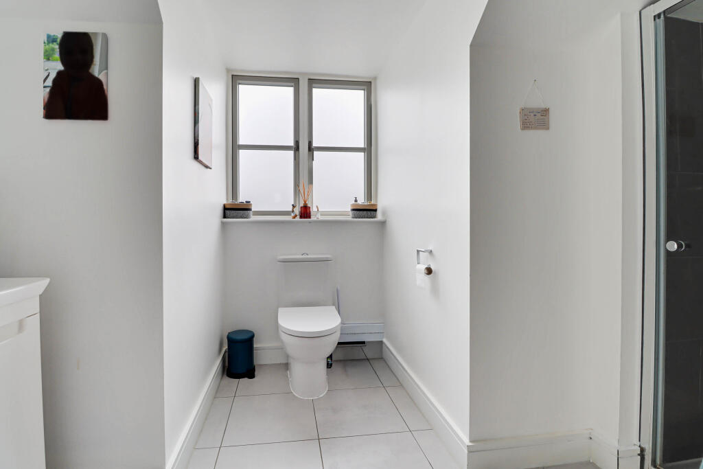 Additional image 16 of Black Cat Close, Redbourn, AL3