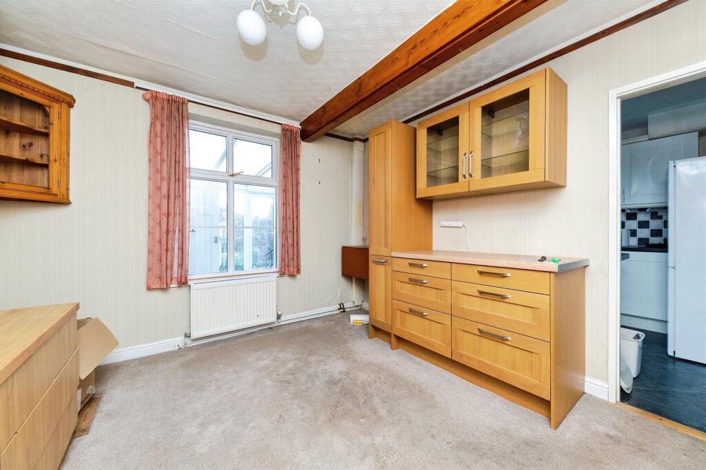 Additional image 6 of Applecroft Road, Welwyn Garden City