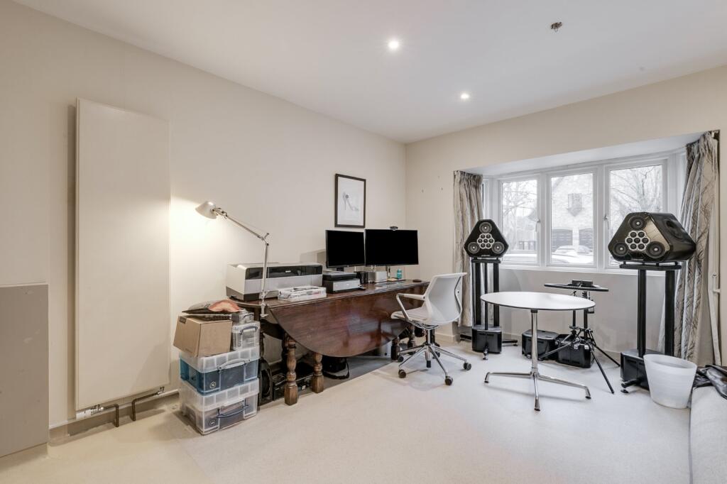 Additional image 16 of Oaklands Rise, Oaklands, Welwyn, Hertfordshire, AL6