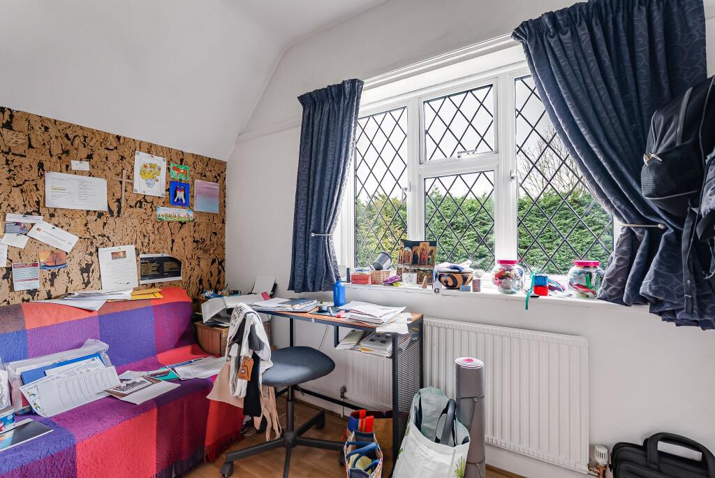 Additional image 19 of The Close, Brookmans Park, AL9