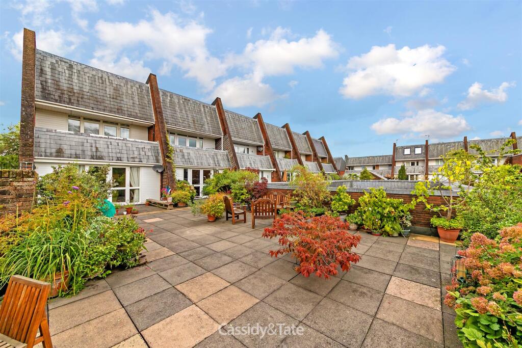 Additional image 30 of 12 Heritage CloseSt AlbansHertfordshire