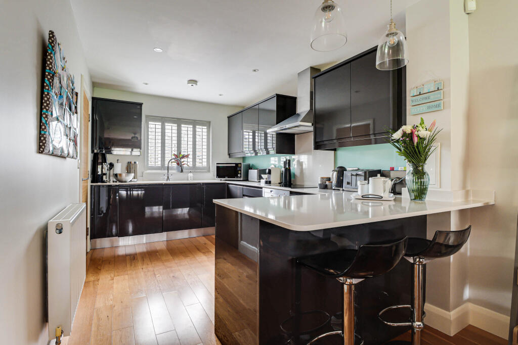 Additional image 4 of Tuffnells Way, Harpenden, Hertfordshire, AL5