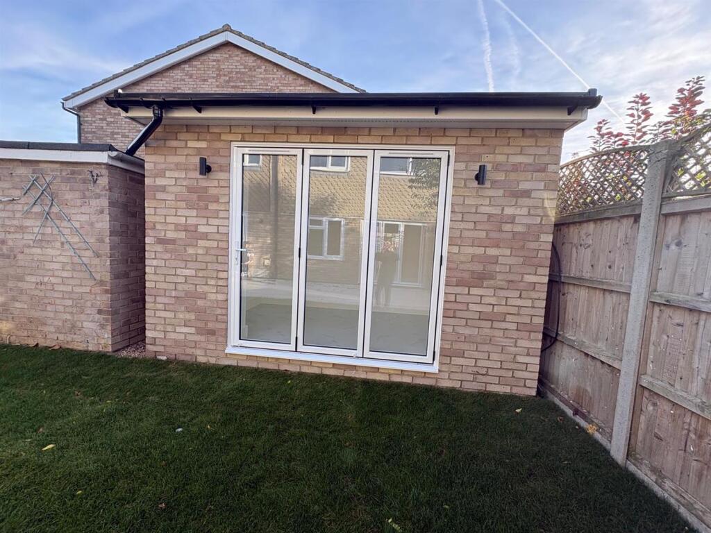 Additional image 11 of Wych Elms, Park Street, Hertfordshire, AL2