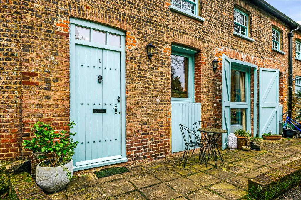 Additional image 14 of Holywell Mews, Holywell Hill, St. Albans, Hertfordshire, AL1