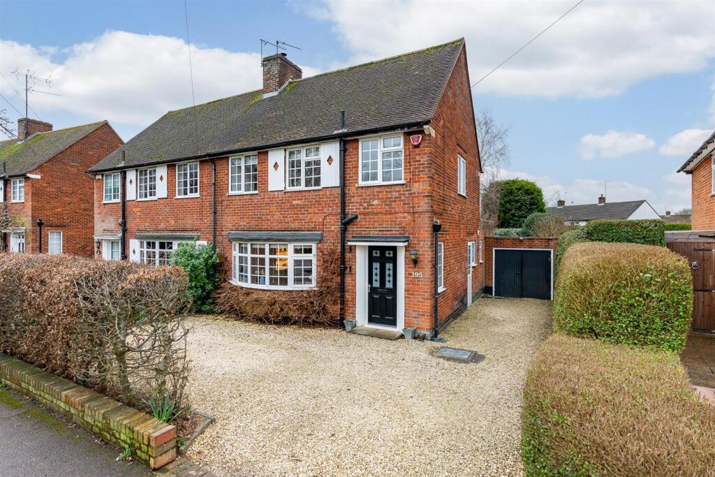 Handside Lane, Welwyn Garden City