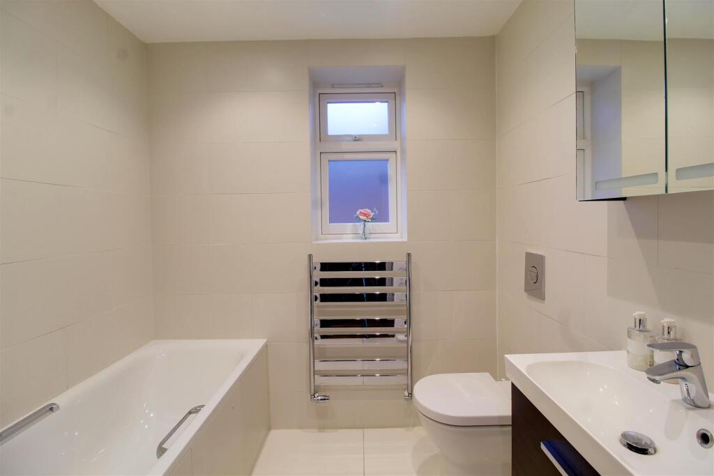 Additional image 18 of Bradmore Way, Brookmans Park