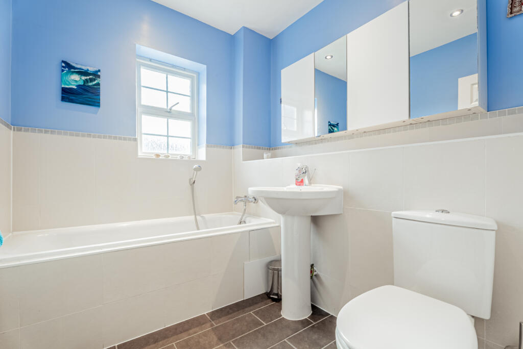 Additional image 11 of Beningfield Drive, London Colney, St. Albans, Hertfordshire, AL2