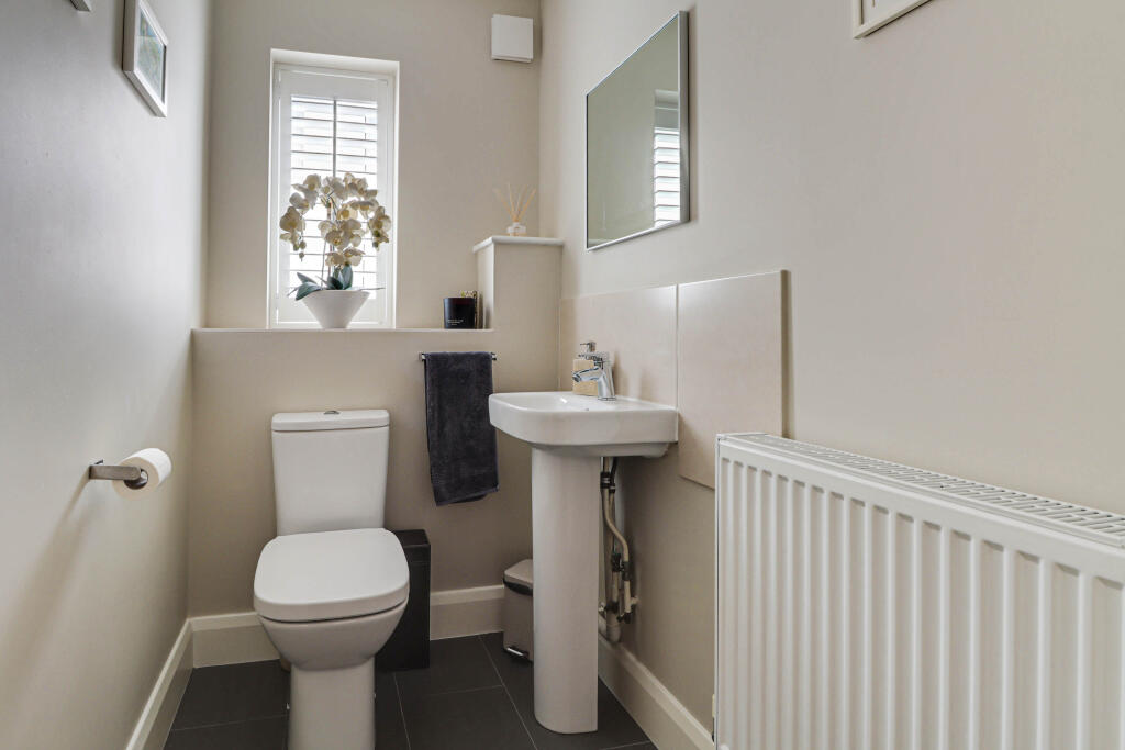 Additional image 10 of Tuffnells Way, Harpenden, Hertfordshire, AL5
