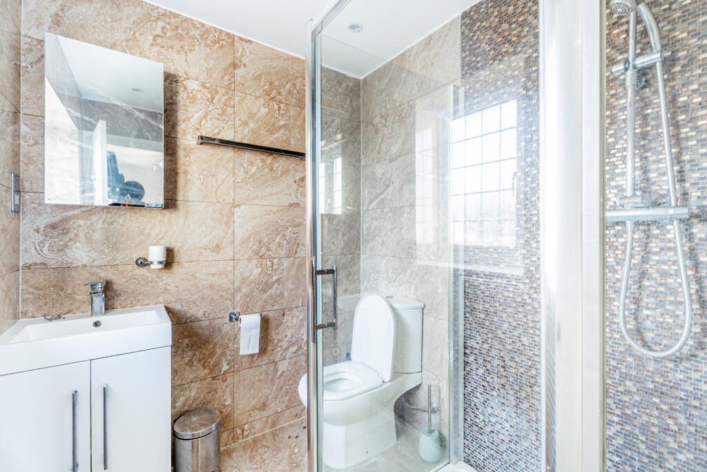 Additional image 10 of Regent Close, St. Albans, Hertfordshire, AL4