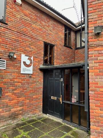 Additional image 4 of 3 Thompsons Close, Harpenden, Hertfordshire