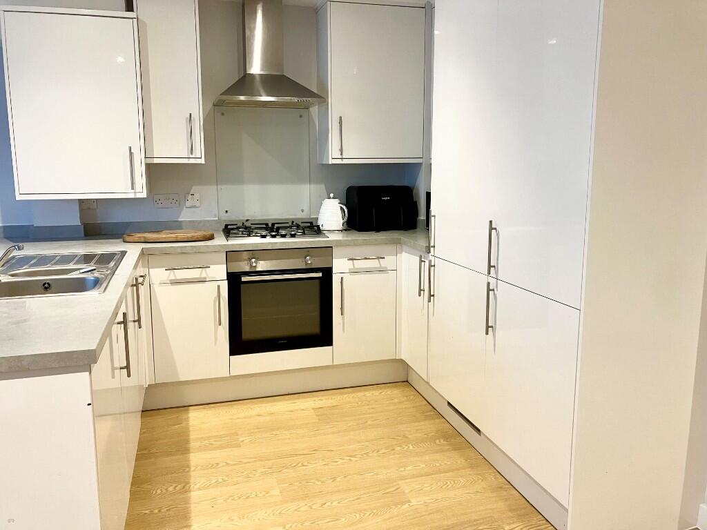 Additional image 5 of High Street, London Colney, St. Albans, Hertfordshire, AL2