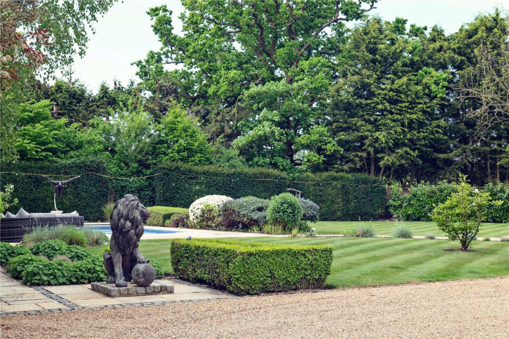 Additional image 33 of Kentish Lane, Brookmans Park, Hertfordshire, AL9