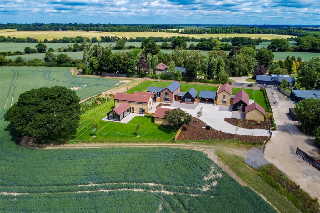 Additional image 33 of Oak Tree House, Kennel Lane, Kinsbourne Green, Harpenden, Hertfordshire, AL5