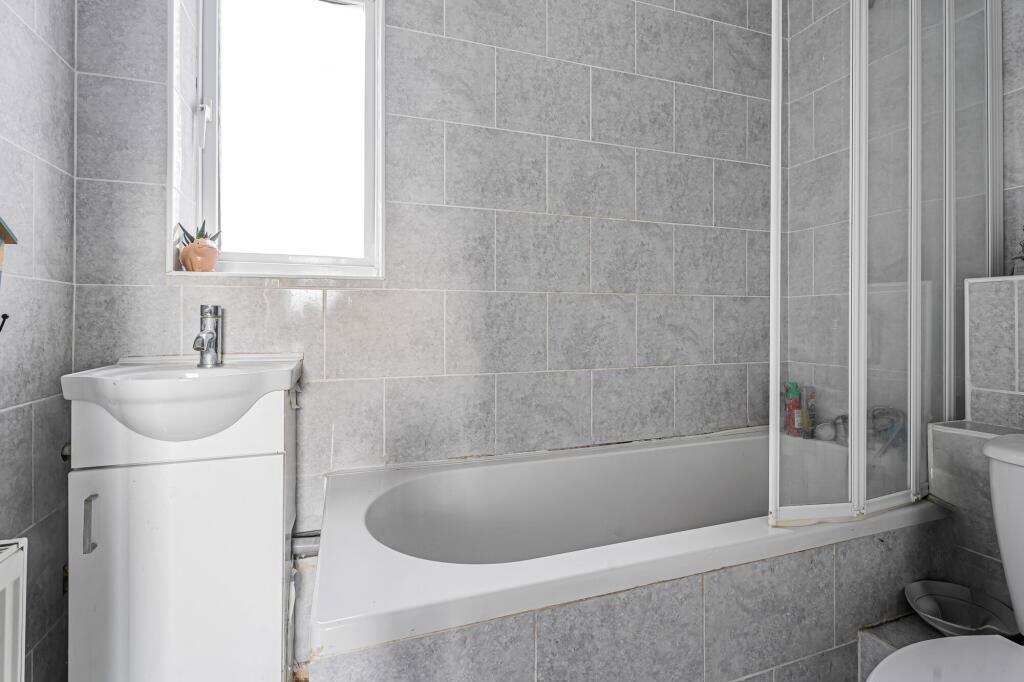 Additional image 9 of Ribbledale, London Colney, St. Albans, Hertfordshire, AL2 1TD