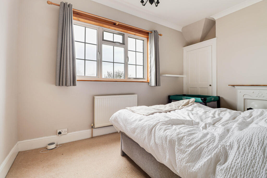 Additional image 9 of Fiddlers Hill, Luton Road, Harpenden, AL5