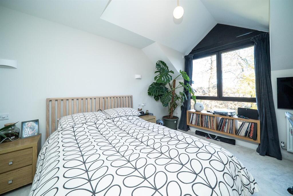 Additional image 17 of Springwood Walk, St. Albans