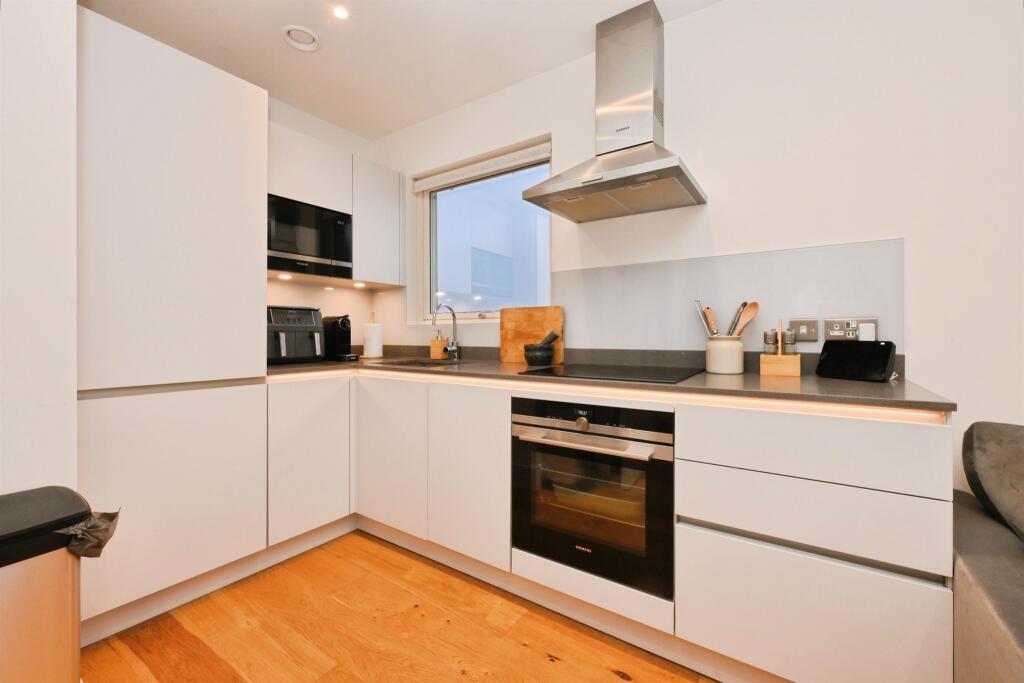 Additional image 4 of Broadwater Road, WELWYN GARDEN CITY