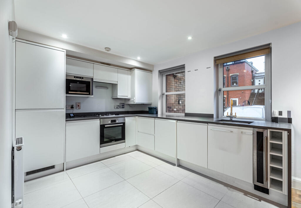 Additional image 7 of Thompsons Close, Harpenden, Hertfordshire, AL5