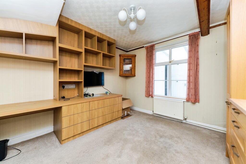 Additional image 5 of Applecroft Road, Welwyn Garden City