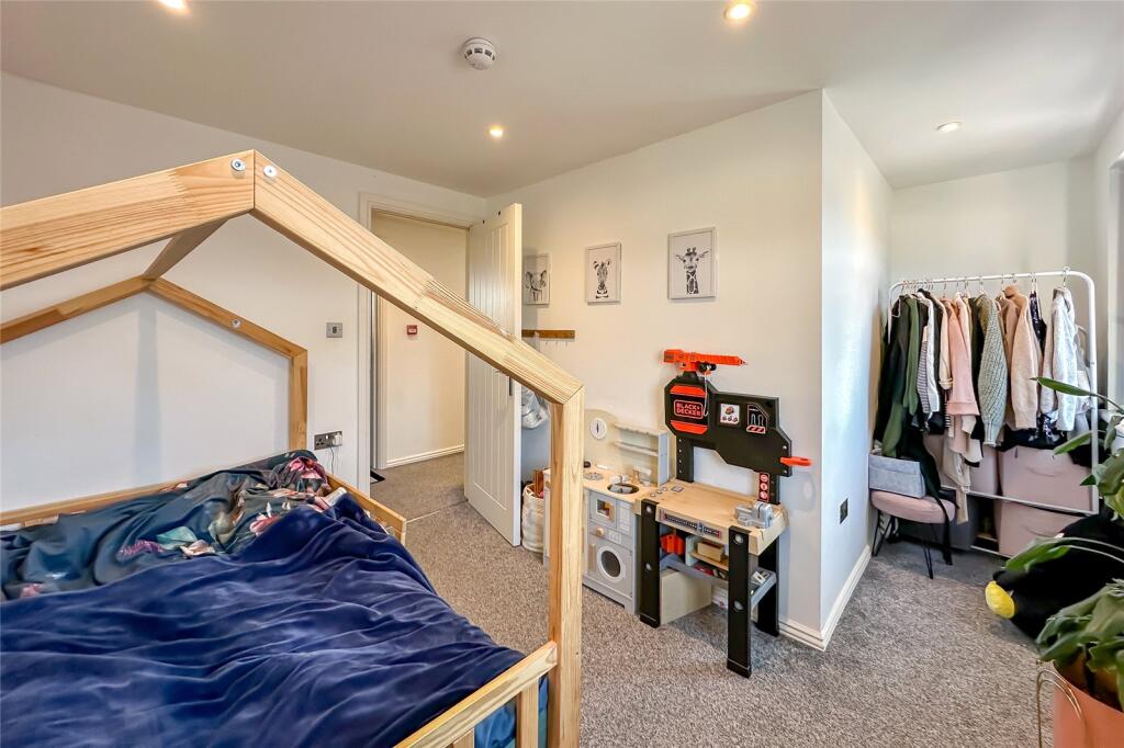 Additional image 6 of Leyland Avenue, St. Albans, Hertfordshire, AL1