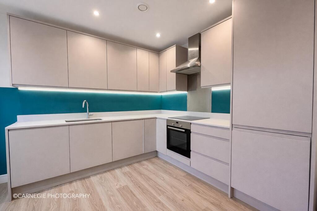 Additional image 3 of Stonehills House, Stonehills, Welwyn Garden City