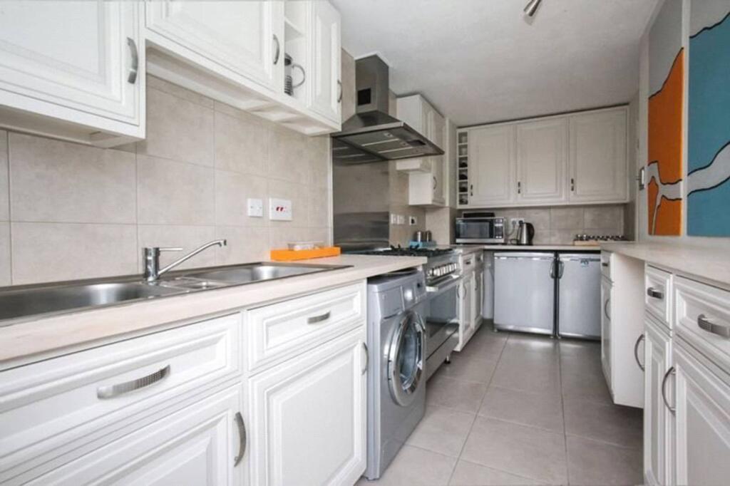 Additional image 5 of Crop Common, Hatfield, Hemel Hempstead, AL10