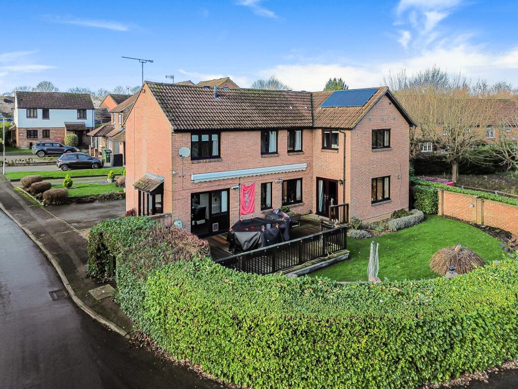 Additional image 26 of Beverley Gardens, St Albans, AL4