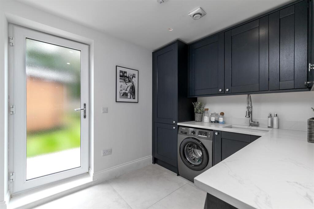 Additional image 11 of Ellenbrook Crescent