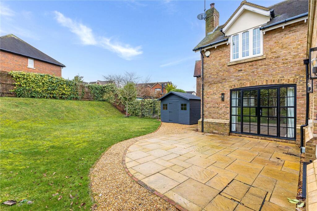 Additional image 15 of Meadow View, Redbourn, St. Albans, Hertfordshire, AL3
