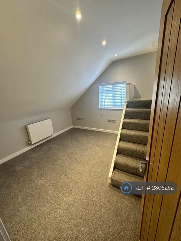 Additional image 8 of The Crescent, Welwyn, AL6