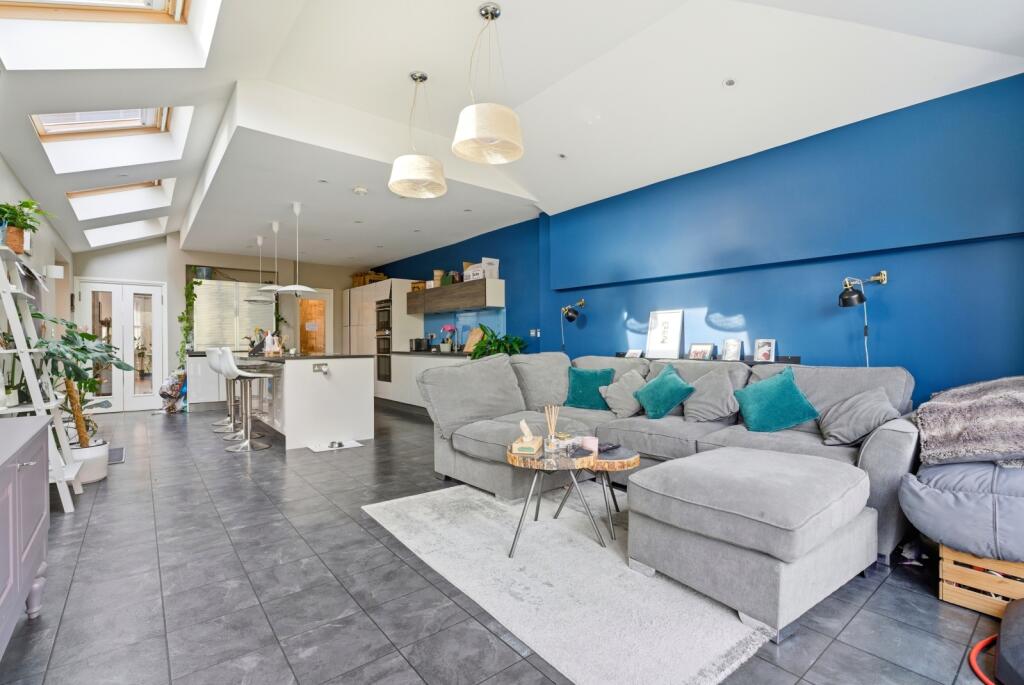 Additional image 8 of Sandfield Road, St Albans, Herts, AL1