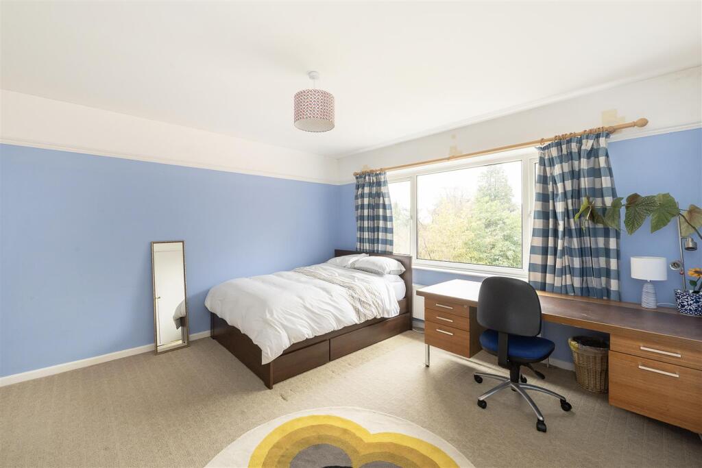 Additional image 7 of Tuffnells Way, Harpenden