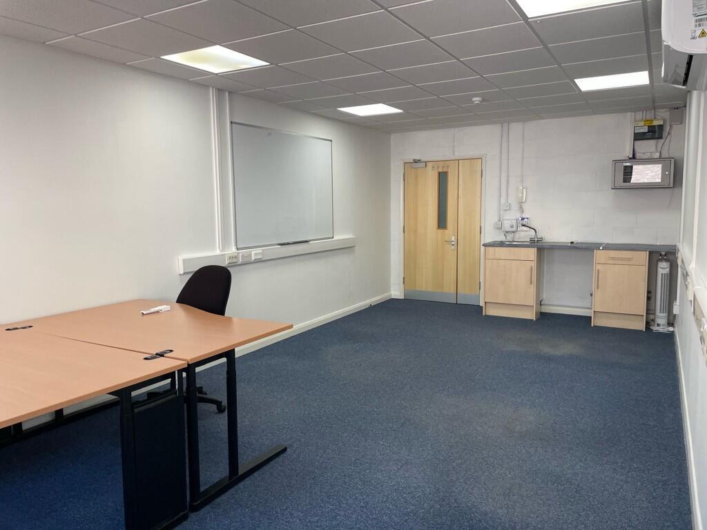 Additional image 7 of Suite 13, Stanta Business Centre, 3 Soothouse Spring, St. Albans, Hertfordshire, AL3