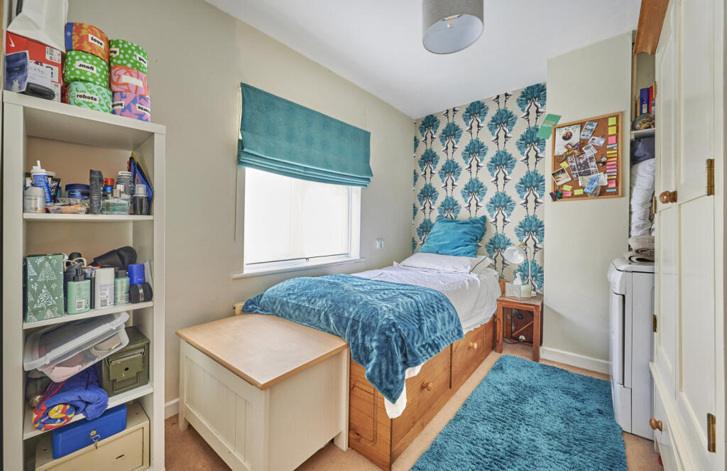 Additional image 19 of Bloomfield Road, Harpenden, Hertfordshire, AL5