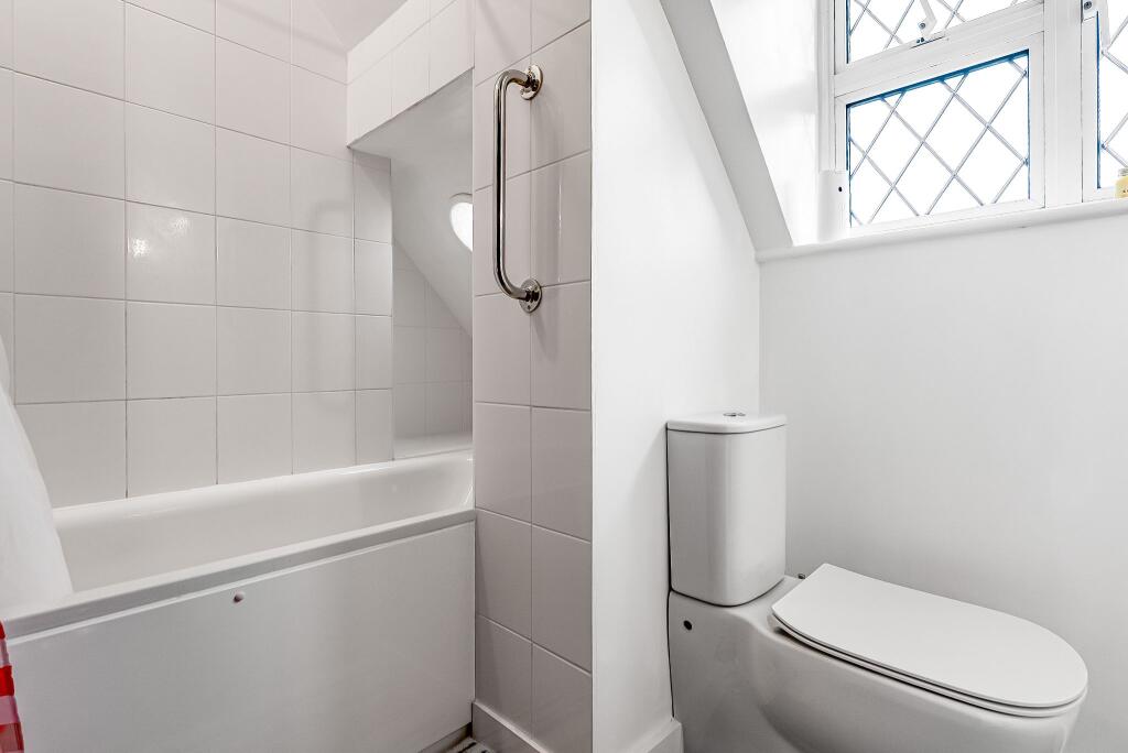 Additional image 22 of The Close, Brookmans Park, AL9