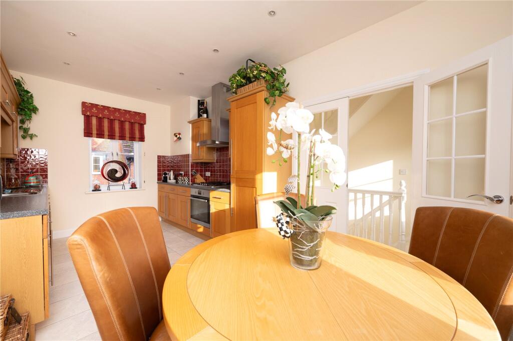 Additional image 3 of Devon Mead, Hatfield, Hertfordshire