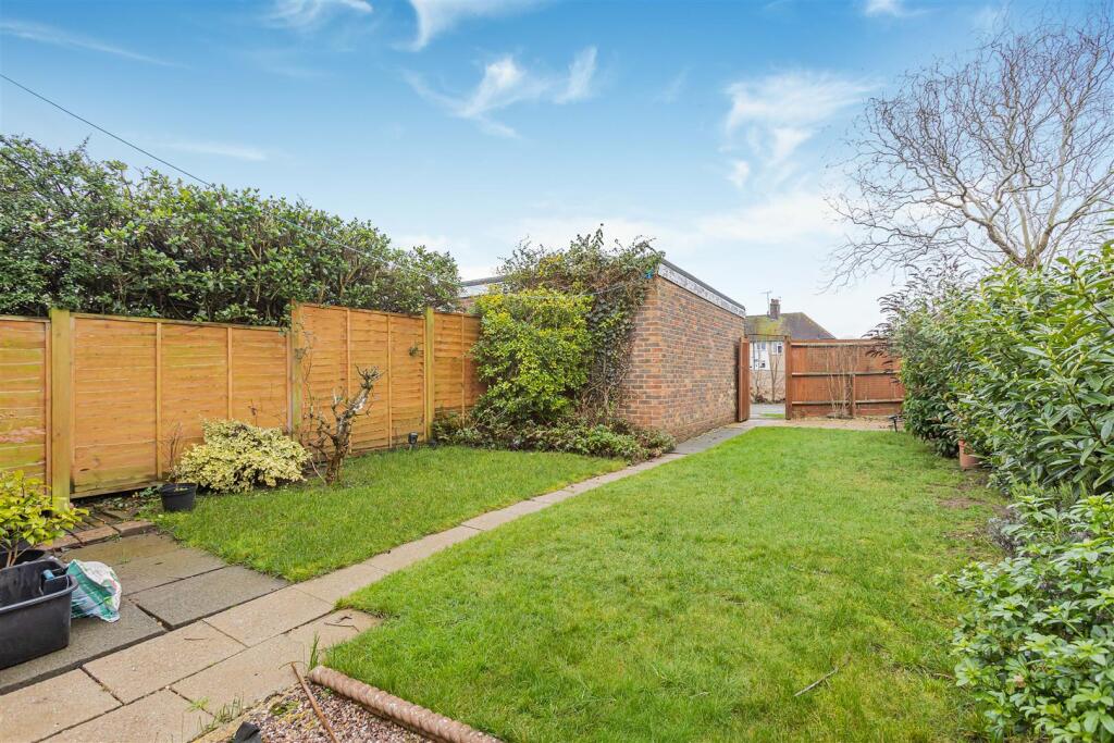 Additional image 17 of Harwood Close, Tewin, Welwyn