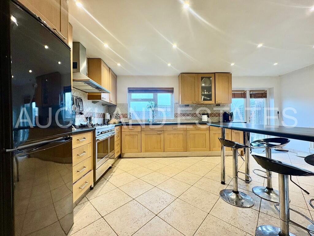 Additional image 4 of Parsonage Lane, Welham Green