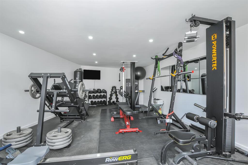 Additional image 14 of Claremont, Bricket Wood, St. Albans