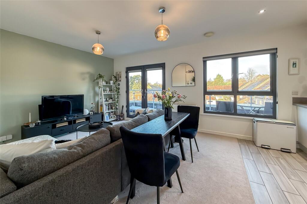 Additional image 19 of Sun Lane, Harpenden, Hertfordshire, AL5