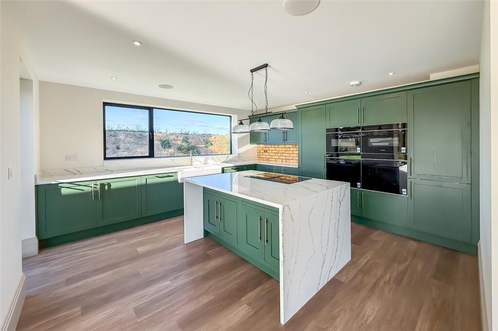 Additional image 7 of Oak Tree House, Kennel Lane, Kinsbourne Green, Harpenden, Hertfordshire, AL5