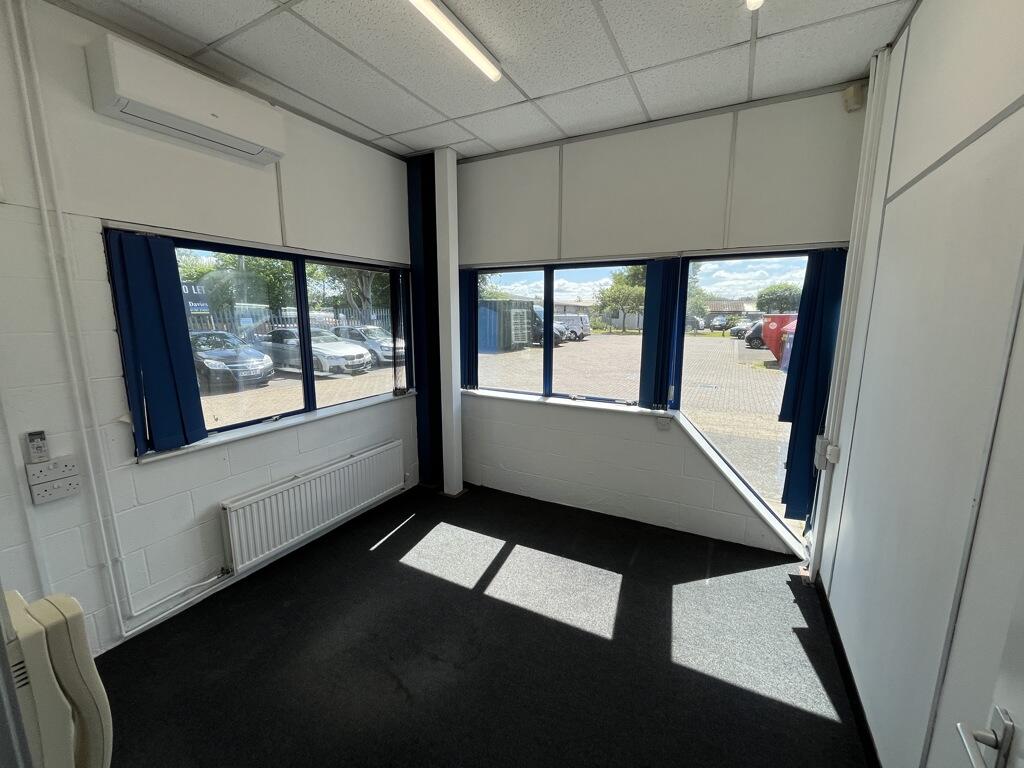 Additional image 8 of Unit 7 Bridgegate Centre, Welwyn Garden City, Hertfordshire, AL7 1JG