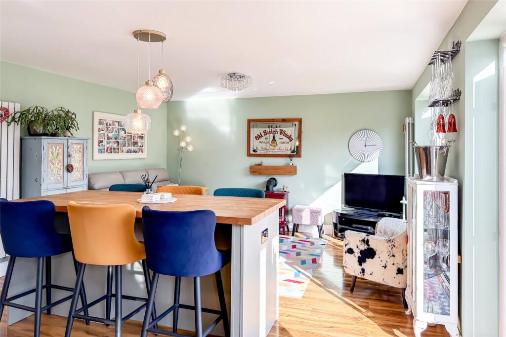 Additional image 16 of Bridle Close, St. Albans, Hertfordshire, AL3