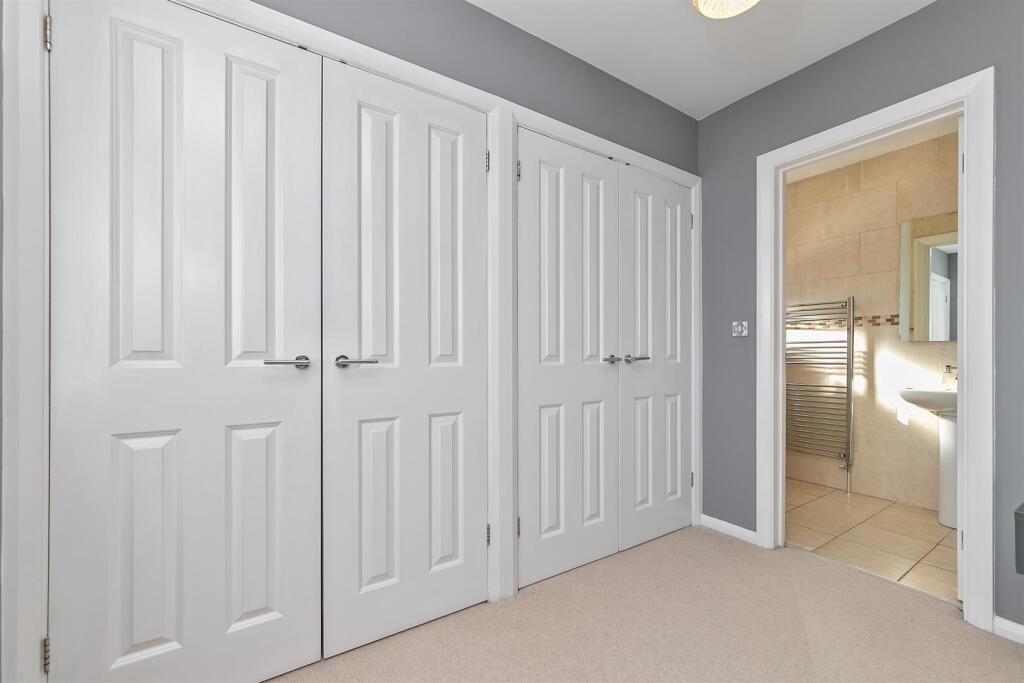 Additional image 16 of Blackthorn Close, St. Albans